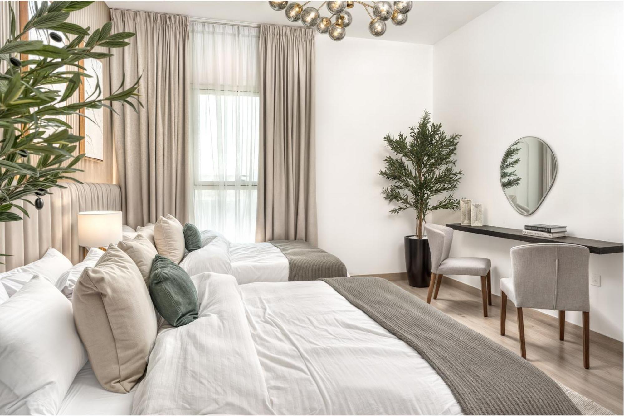 Luxury 2br, Yas Island By Ferrari World & Yas Mall Apartment *