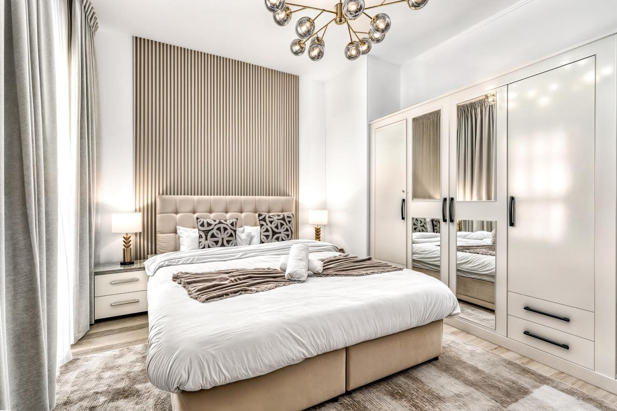 Apartment Luxury 2br, Yas Island By Ferrari World & Yas Mall Abu Dhabi